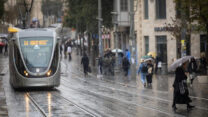 גשם בירושלים (צילום: יונתן זינדל/פלאש90)