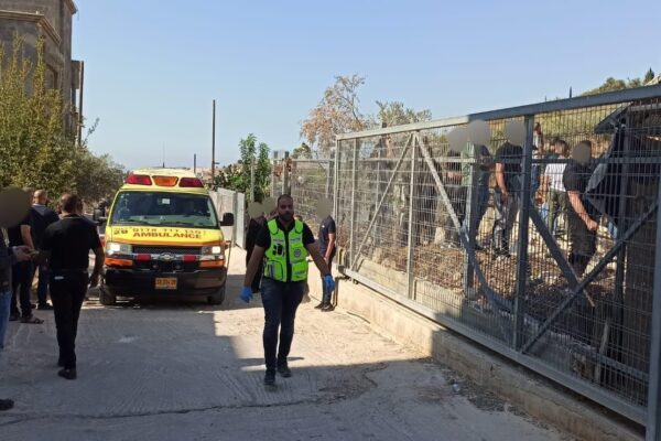 זירת תאונת העבודה הקטלנית בטמרה (צילום: מד"א)