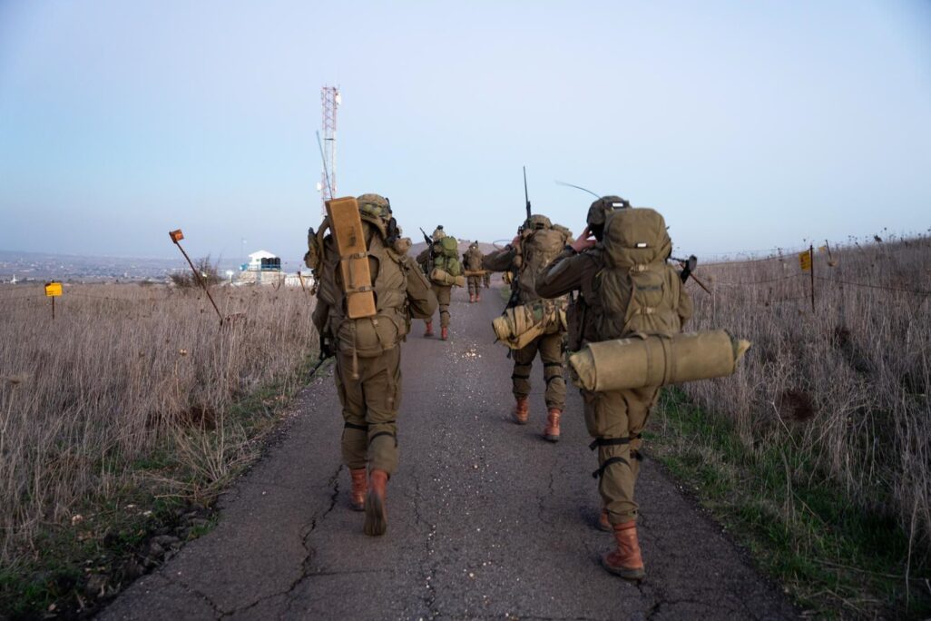 כוחות אוגדה 210 במרחב החיץ בין ישראל לסוריה (צילום: דובר צה"ל) כוחות אוגדה 210 במרחב החיץ בין ישראל לסוריה (צילום: דובר צה"ל)