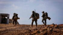 לוחמי צה״ל בצפון רצועת עזה (צילום: אורן כהן/ פלאש90)