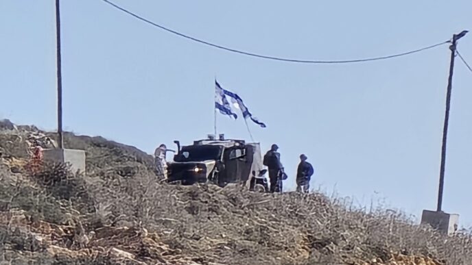 כוחות צה"ל סמוך לכפר בורין (צילום: בשאר עיד)