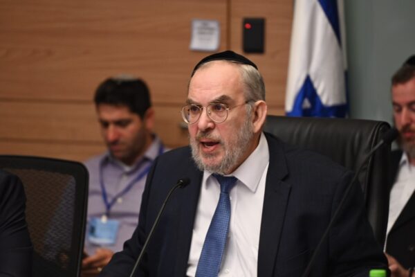 יעקב אשר, יו"ר ועדת הפנים של הכנסת (צילום: אור גואטה)