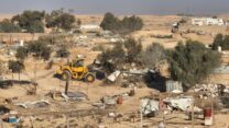 הריסת הכפר אום מתנאן (צילום: המועצה לכפרים לא מוכרים בנגב)