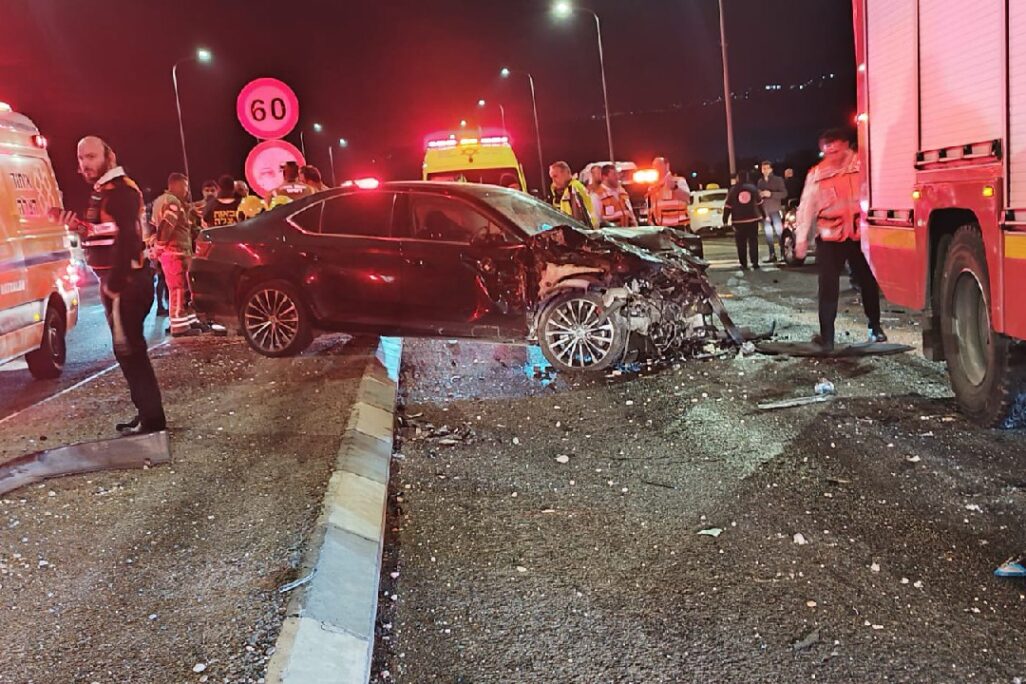 תאונת הדרכים הקטלנית (צילום: איחוד הצלה) תאונת דרכים קטלנית (צילום ארכיון: איחוד הצלה)