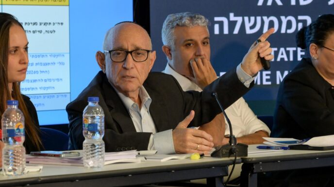 פרופ' יעקב נגל, ראש הוועדה לתקציב הביטחון ובניין הכוח (צילום: מעיין טואף/לע"מ)