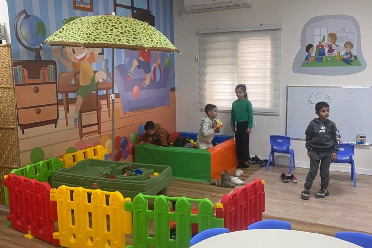 המשחקייה לילדי החברה הבדואית שנפתחה בעיר רהט (צילום: אג'יק מכון נגב)