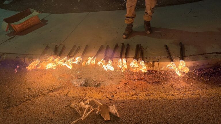 מפקד אש לחנוכה בקיבוץ ניר עוז (צילום: קיבוץ ניר עוז)