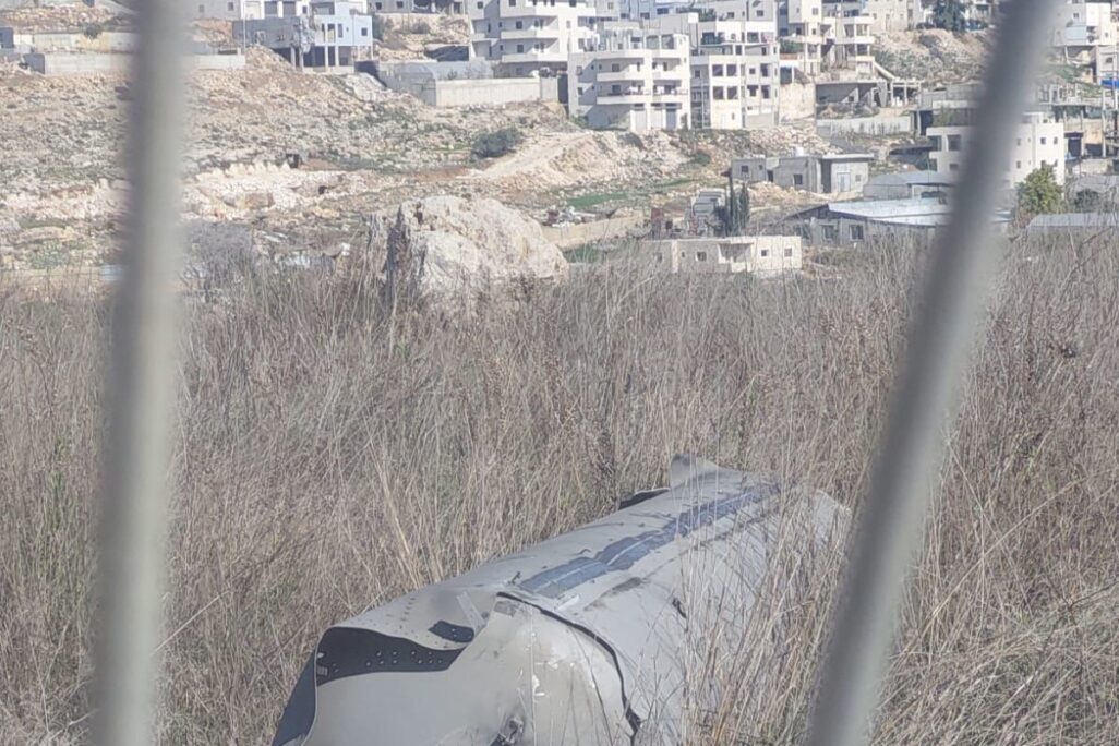 נפילת רסיס בביתר עלית (צילום: רשתות חברתיות, לפי סעיף 27א לחוק זכויות היוצרים)