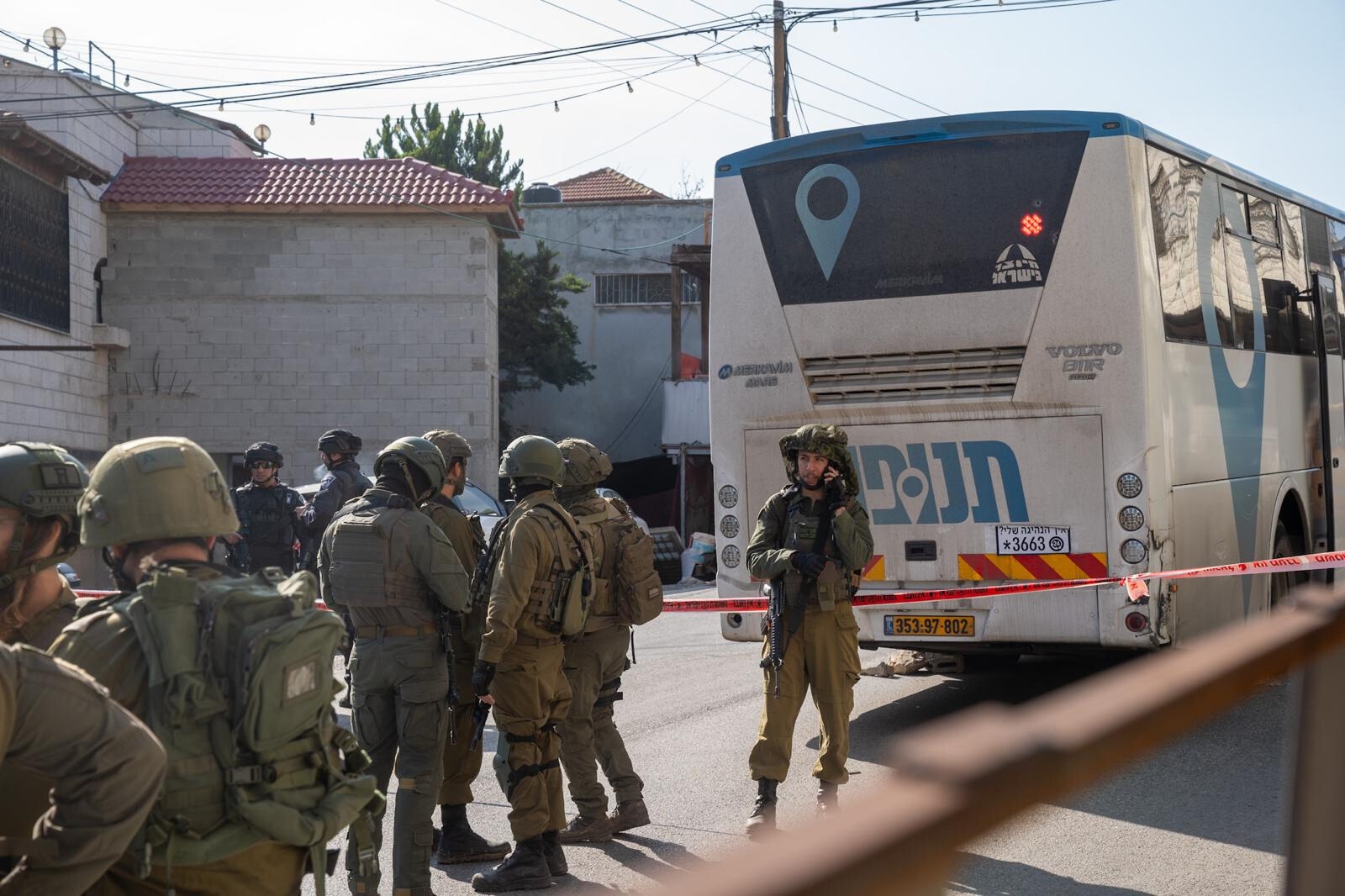 כוחות צה"ל בזירת הפיגוע סמוך לאל פונדוק (צילום ארכיון: דובר צה"ל)