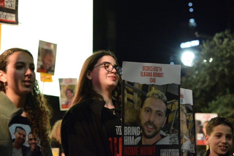 עצרת בכיכר החטופים בתל אביב (צילום: אורן דגן)