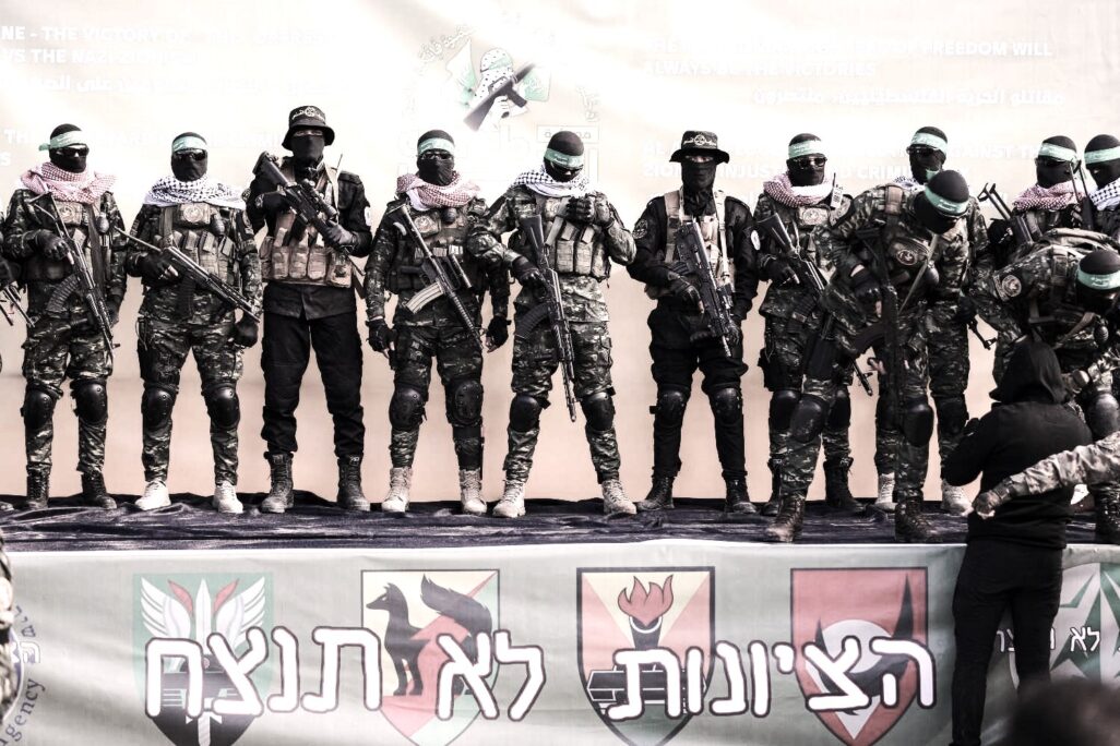 הבמה שהקימו חמאס לשחרור ביום שחרור ארבעת התצפיתניות (ללא קרדיט) הבמה שהקימו חמאס לשחרור ביום שחרור ארבעת התצפיתניות (צילום: REUTERS/Dawoud Abu Alkas)