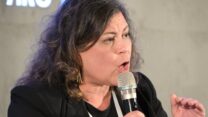 יו"ר איגוד העובדות והעובדים הסוציאליים, ענבל חרמוני (צילום: ארן דולב)