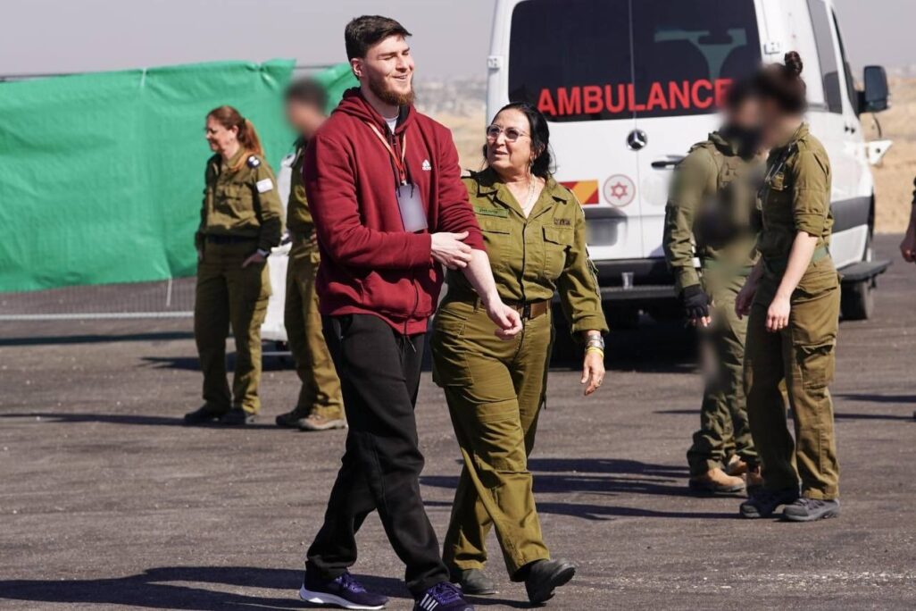 סשה טרפונוב בשטח ישראל (צילום: דובר צה"ל)