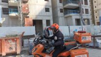 זירת תאונת עבודה בבת ים שבה נהרגו שני אזרחי סין (צילום: איחוד הצלה)