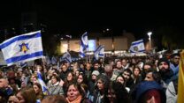 כיכר החטופים בתל אביב לאחר חזרת גופות משפחת ביבס ועודד ליפשיץ (צילום: אור גואטה)
