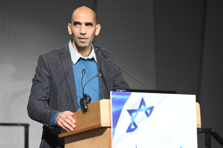 גיא שמחי, הממונה על תעסוקת אנשים עם מוגבלויות בלשכת יו"ר ההסתדרות. "זו משימת הקודש שלקחתי על עצמי בהסתדרות, אבל אני לא יכול לעשות זאת לבד, בלעדיכם" (צילום: קובי קואנקס)