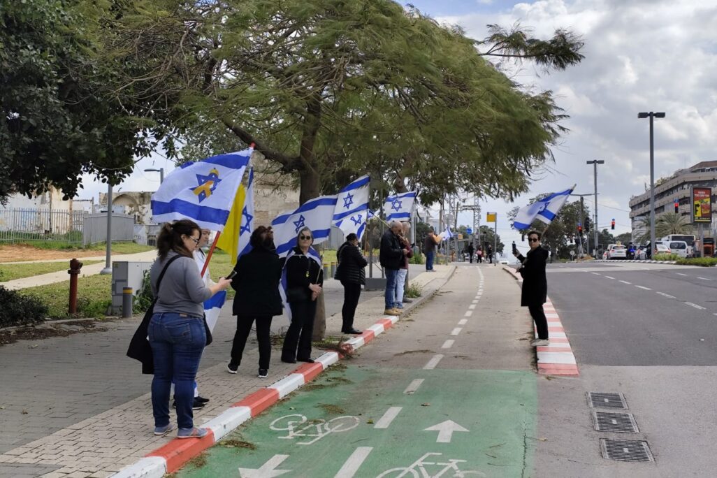מול המכון לרפואה משפטית באבו כביר (צילום: צח בר-תור)