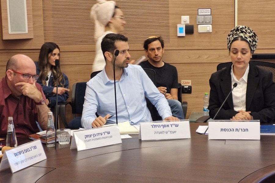 הדיון בוועדה לביטחון לאומי (צילום: הדס יום טוב) הדיון בוועדה לביטחון לאומי (צילום: הדס יום טוב)