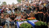 הלווית נרצחים ממתקפת שבעה באוקטובר (צילום ארכיון: אריק מרמור/פלאש90)