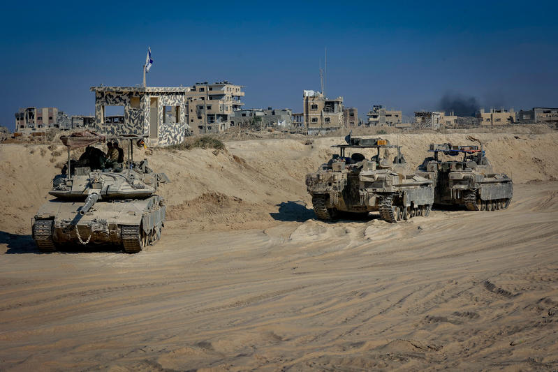טנקים של צה״ל באזור רפיח בדרום הרצועה (צילום ארכיון: אורן כהן/ פלאש90)