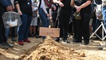 הלוויית אוהד יהלומי בניר עוז (צילום: פאולינה פטימר)