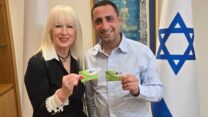מנכ"ל ההסתדרות, דודו בצלאל ודוברת המרכז הלאומי להשתלות, דבורה שרר (צילום: ההסתדרות)