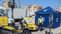 זירת התאונה הקטלנית בפתח תקווה (צילום: תיעוד מבצעי מד"א)