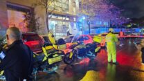 זירת הרצח בפתח תקווה (צילום: תיעוד מבצעי מד"א)