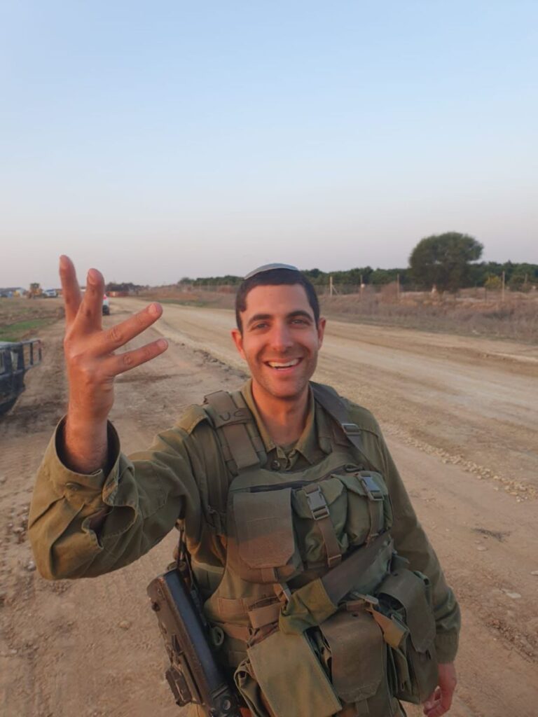 רס"ל (במיל') אוריאל כהן. "תמיד היה עוזר לחברים, היה לומד איתם עד מאוחר שלא ישברו" (צילום: באדיבות המשפחה)