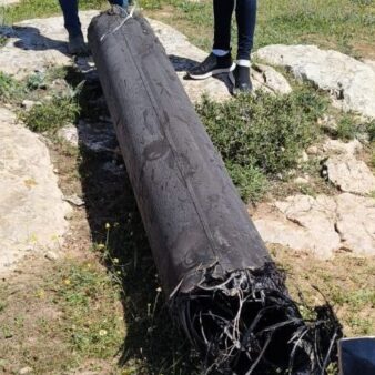 שברי יירוט שנפלו באזור חברון (צילום: רשתות על פי סעיף 27 א')