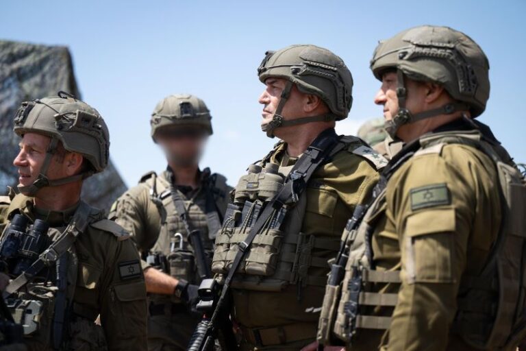 הרטמכ"ל רא"ל אייל זמיר בעזה (צילום: דובר צה"ל)