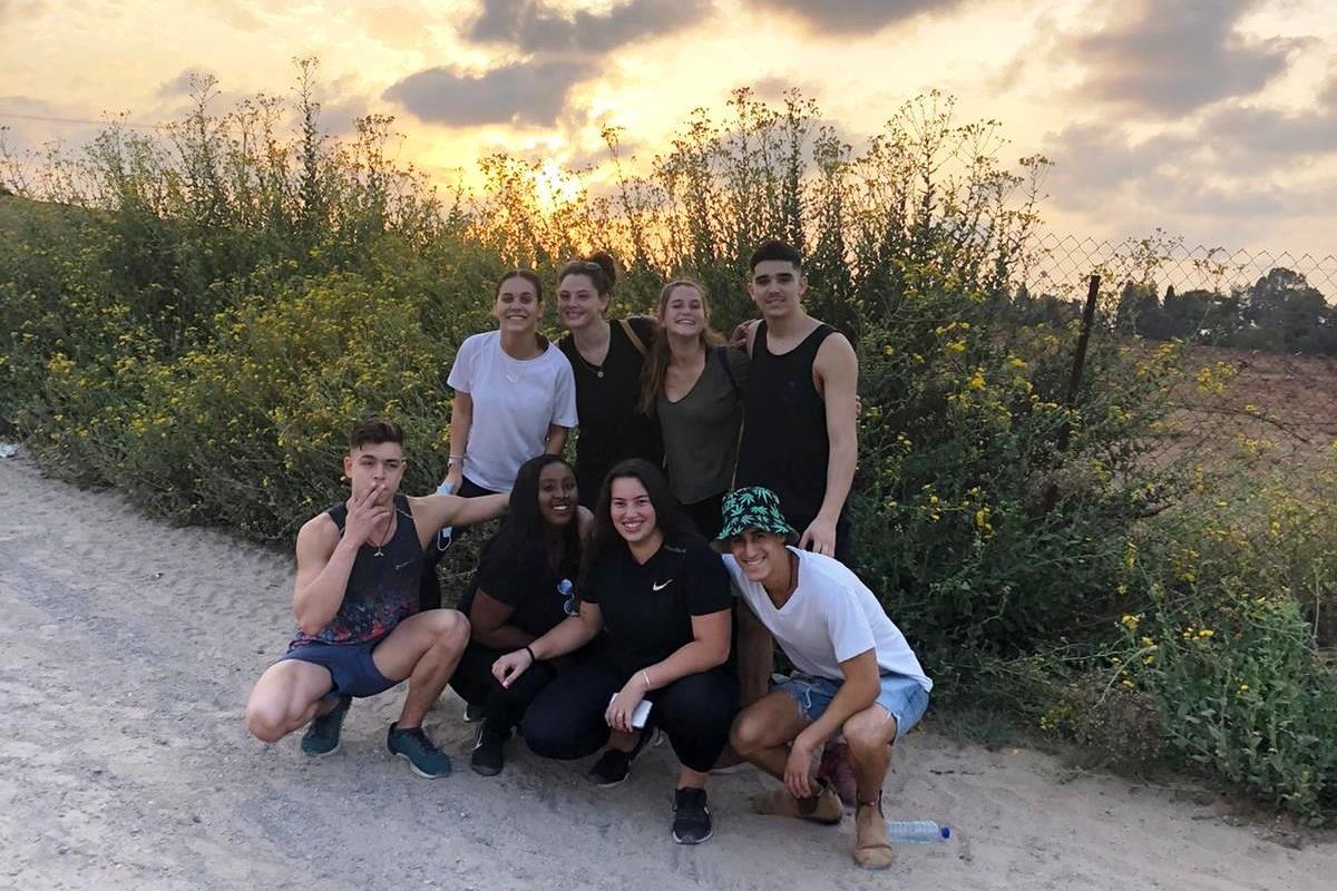 חברי הקומונה (צילום: אלבום פרטי)