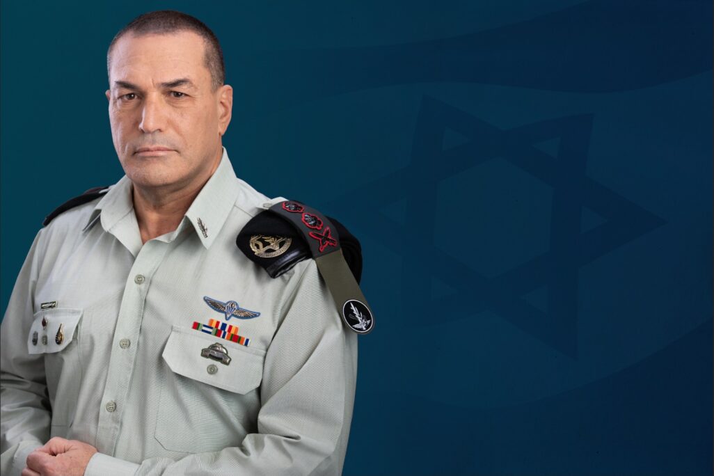 הרמטכ"ל, רא"ל אייל זמיר (צילום: דובר צה"ל) הרמטכ"ל, רא"ל אייל זמיר (צילום: דובר צה"ל)