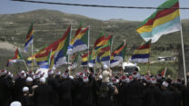 קבלת פני אנשי הדת הדרוזים במקאם נבי שועייב (צילום: AP Photo/Maya Alleruzzo)