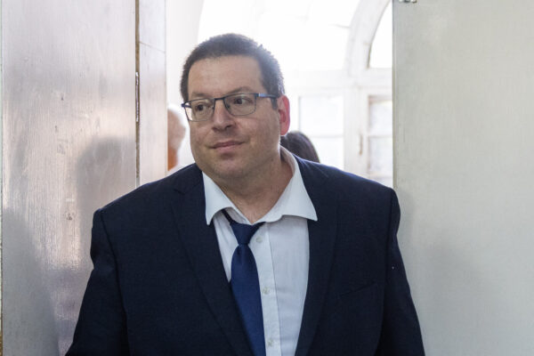 עו"ד אייל בסרגליק, המייצג את מוטי ממן (צילום: יונתן זינדל/ פלאש 90)