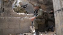 לוחמי גבעתי בשכונת שאבורה ברפיח (צילום: דובר צה"ל)