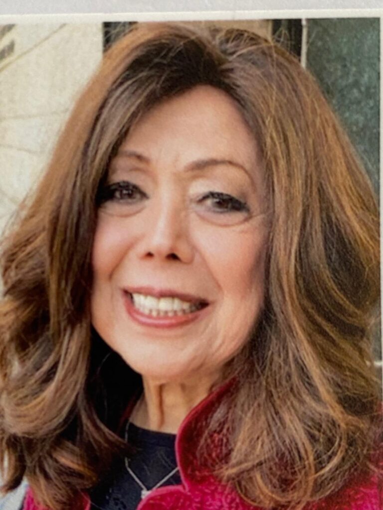 צ'יקי אלנגיאן