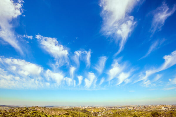 יום בהיר באביב בישראל (צילום: Shutterstock)