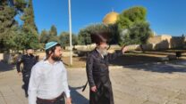 ח"כ צבי סוכות וראש מנהלת הר הבית הרב שמשון אלבוים (צילום: מנהלת הר הבית)