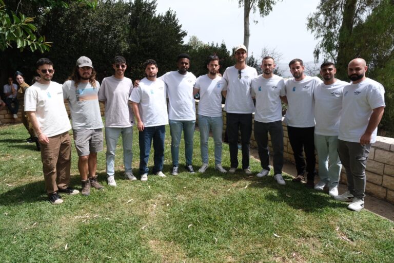 הצוות. "המוות שלו שנייה לפני שנכנסנו למשימה בעזה שבר אותנו" (צילום: דוד טברסקי)
