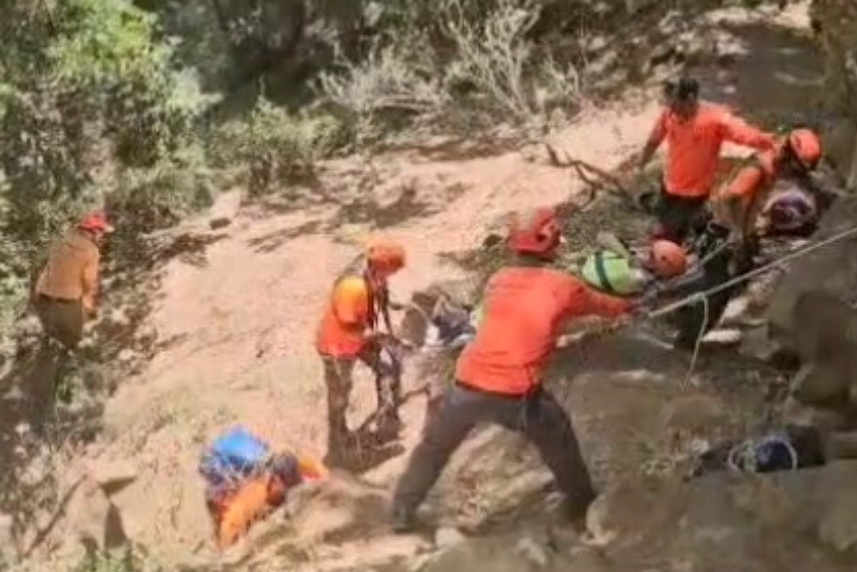 החילוצים בבניאס (צילום: מוחי עיד, רשות הטבע והגנים)