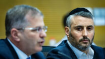 השר במשרד החינוך חיים ביטון בוועדת החינוך (צילום: חיים גולדברג)