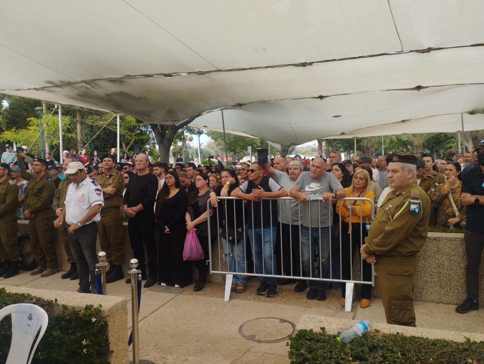 מסע הלוויה של צבי פלדמן ז"ל (צילום: יובל לקח)