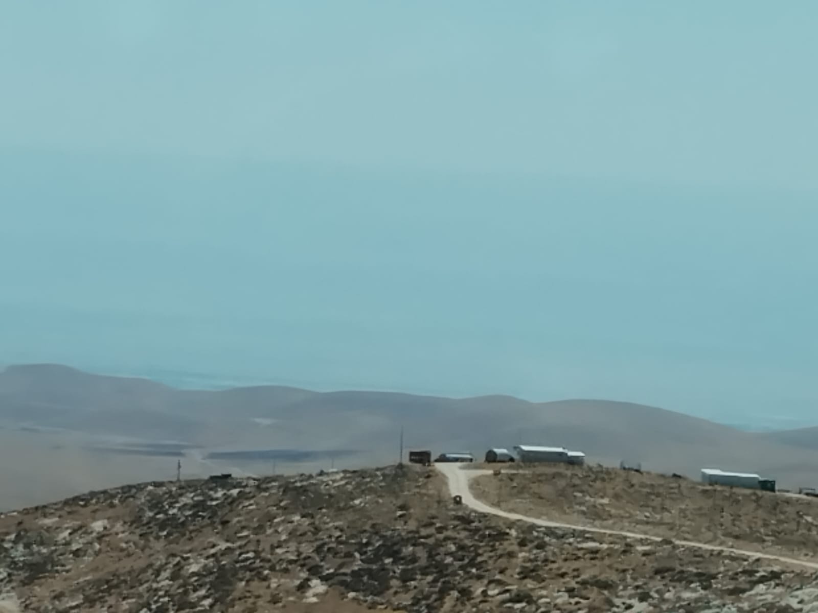 החווה החקלאית מהכניסה למצפה דני (צילום: יניב שרון)