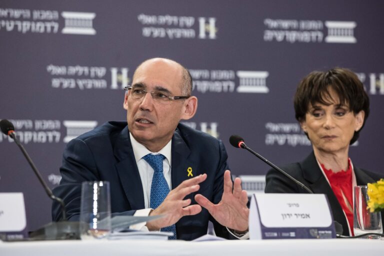 נגיד בנק ישראל פרופ' אמיר ירון בכנס אלי הורביץ. ריבית גבוהה של בנק ישראל מחזקת את הכוח של הבנקים המסחריים (צילום: עודד קרני)