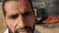 ה"עיתונאי" חסן אסלייח, ששידר מהטנק הבוער במהלך מתקפת 7 באוקטובר (צילום: רשתות ערביות)