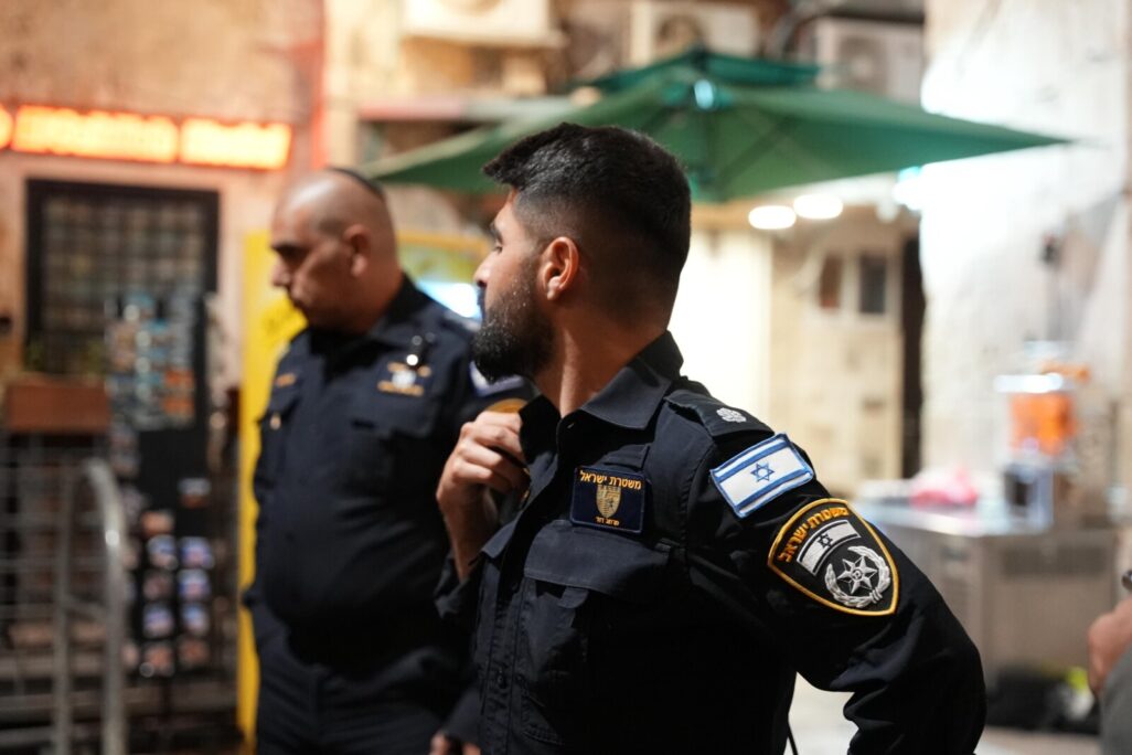 פעילות כוחות המשטרה ומג״ב בזירת הפיגוע
בעיר העתיקה (צילום: דוברות המשטרה)
