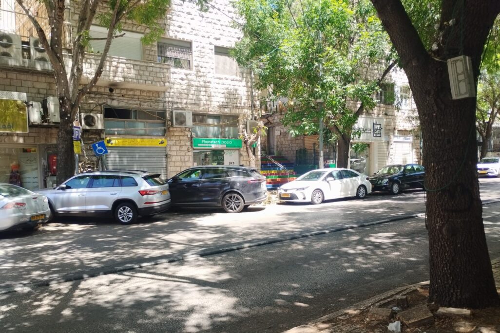 חנויות סגורות ברחוב פאולוס השישי בנצרת (צילום: יניב שרון)