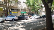 חנויות סגורות ברחוב פאולוס השישי בנצרת (צילום: יניב שרון)