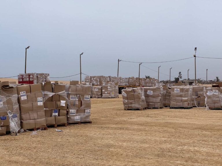 חלוקת הסיוע ההומניטרי ברצועת עזה (צילום: Gaza Humanitarian Foundation/Handout via REUTERS)